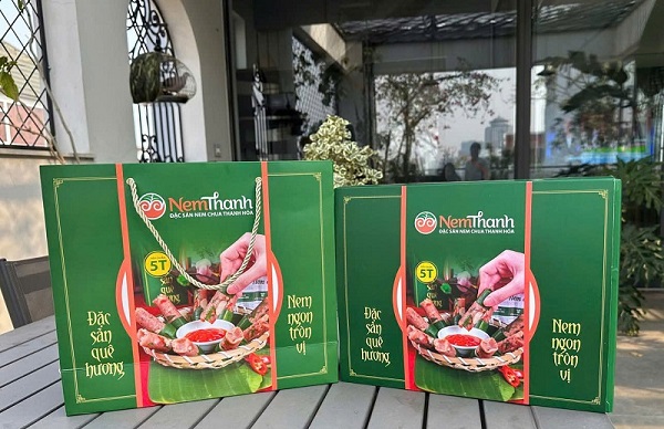 hộp giấy đựng nem chua